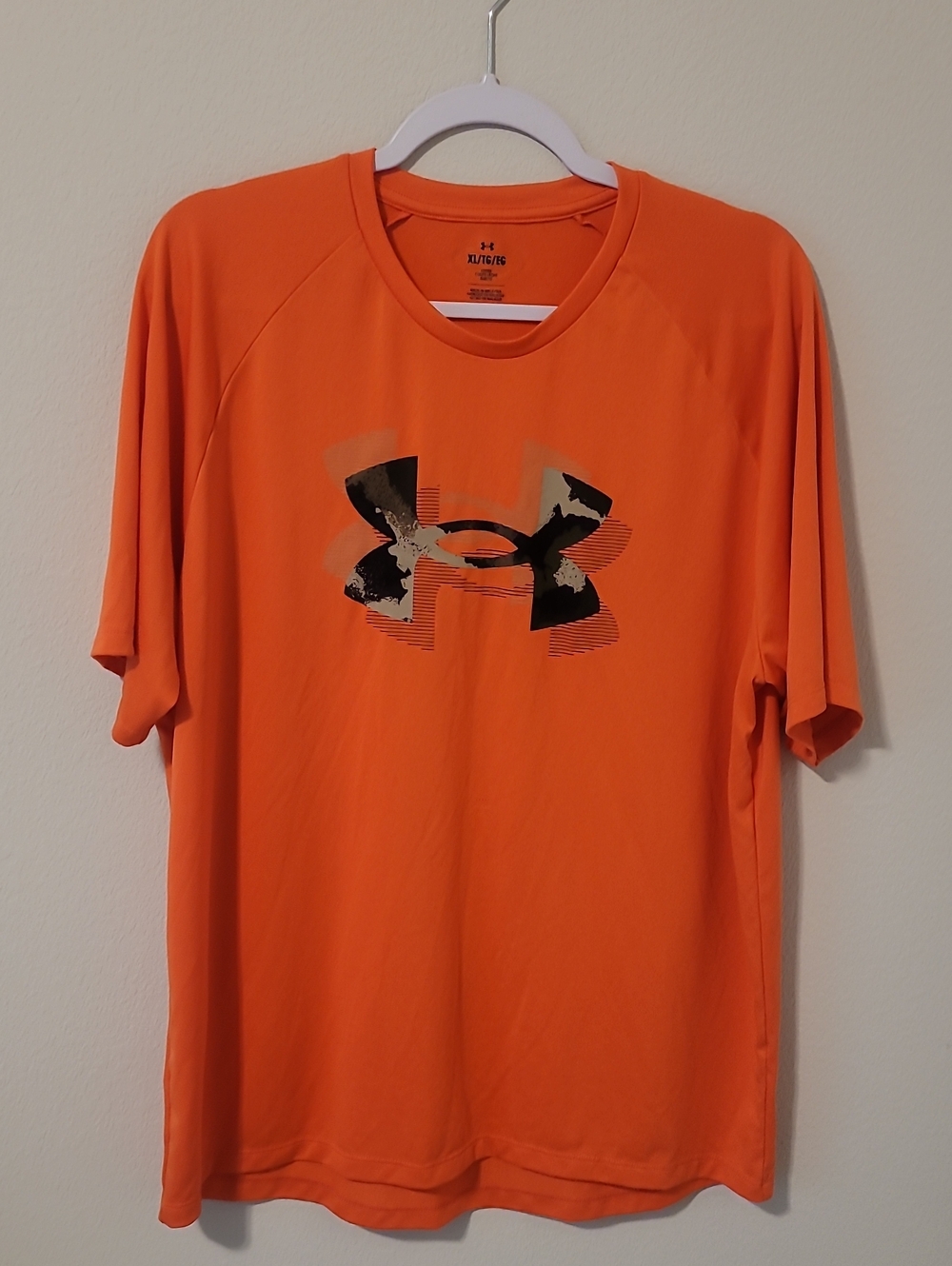 Under Armour Men’s Bright Orange Short Sleeve Tee with Camo Logo
